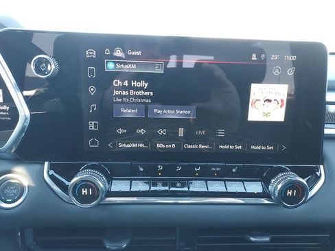 New 2026 GMC Canyon Elevation w/ Convenience Package image 14