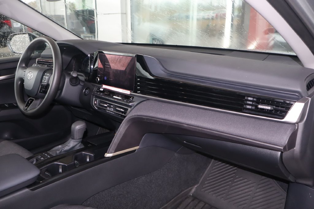 Used 2026 Toyota Camry LE FWD image 43