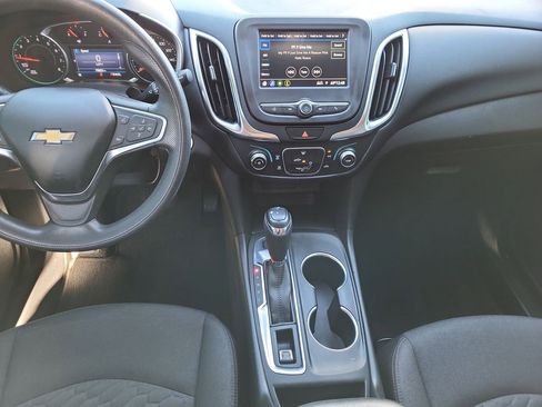 Used 2021 Chevrolet Equinox LT image 10