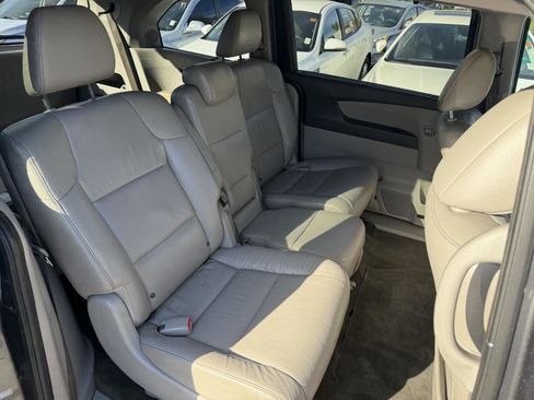 Used 2012 Honda Odyssey Touring Elite image 10