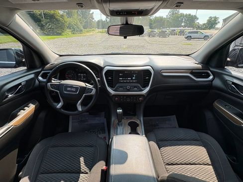 Used 2017 GMC Acadia SLE w/ LPO, Floor Liner Package FWD image 11