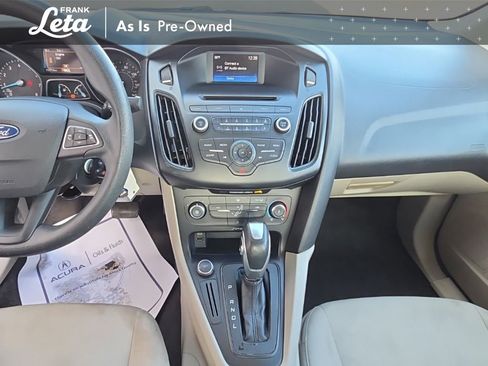 Used 2015 Ford Focus SE image 11