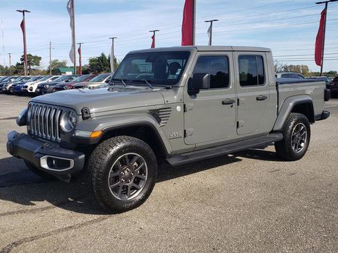 Used 2021 Jeep Gladiator Overland w/ Popular Equipment Package image 3