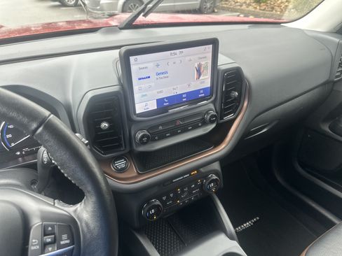 Used 2021 Ford Bronco Sport Outer Banks AWD/4WD image 37