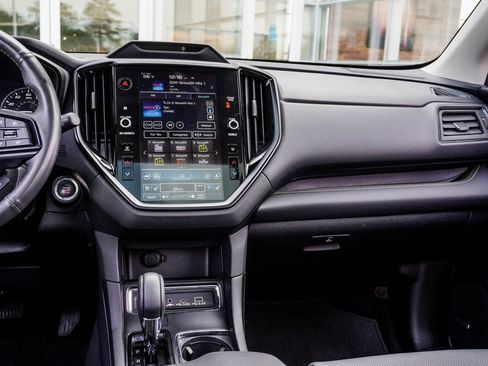 Used 2025 Subaru Ascent Bronze Edition image 15