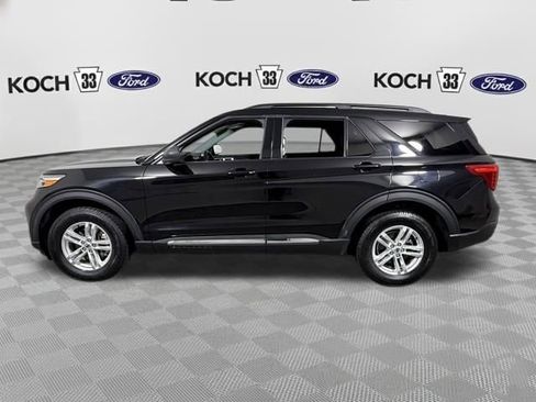 Used 2023 Ford Explorer XLT image 4