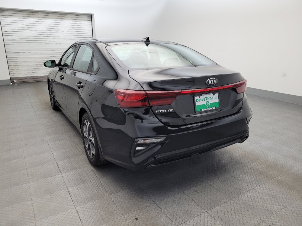Used 2020 Kia Forte LXS FWD image 5