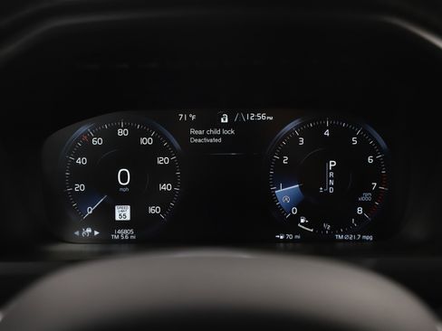 Used 2017 Volvo XC90 T6 Inscription w/ Vision Package image 27