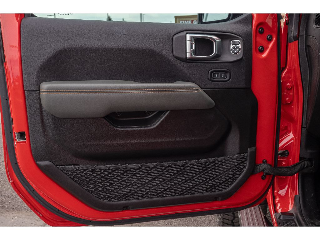 Used 2024 Jeep Gladiator Mojave AWD/4WD image 18