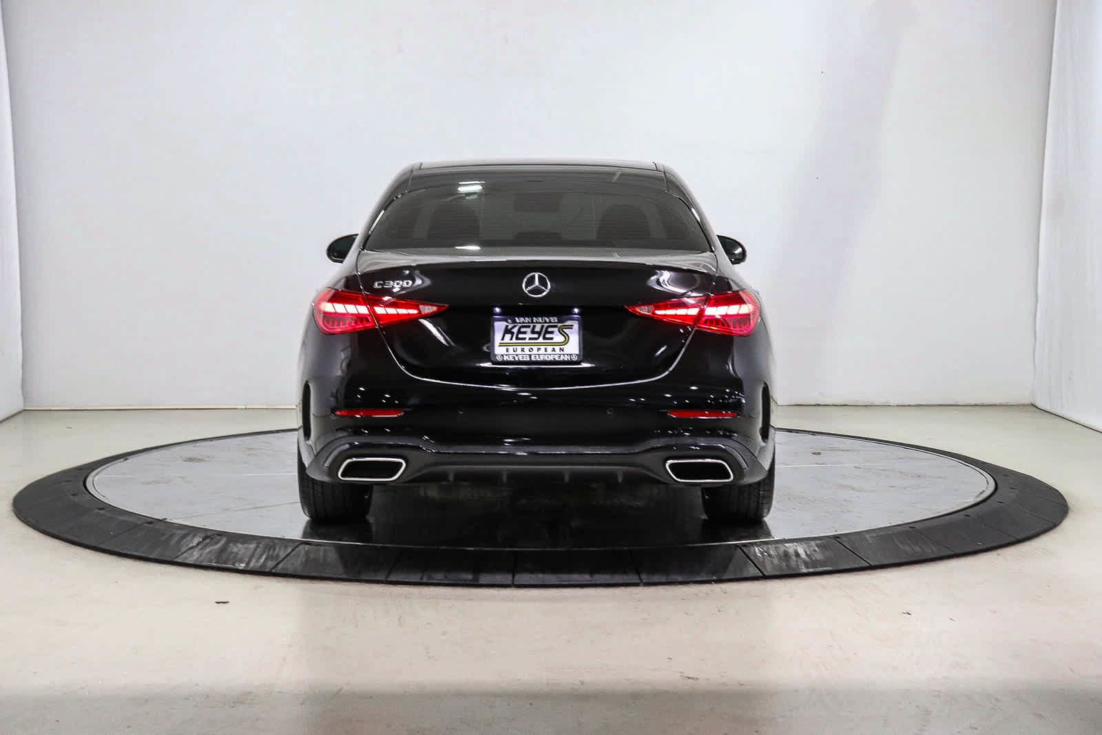 Used 2024 Mercedes-Benz C 300 Sedan image 3