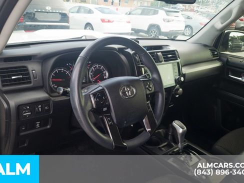 Used 2021 Toyota 4Runner TRD Off-Road AWD/4WD image 5