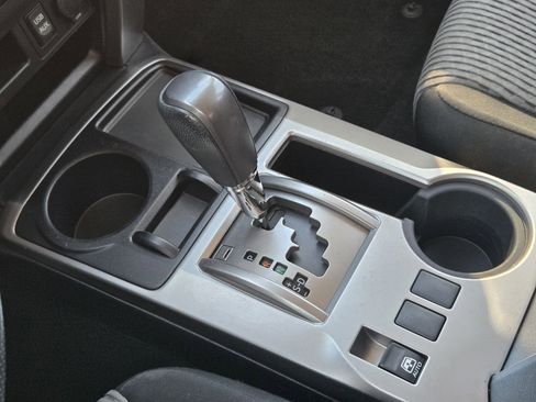 Used 2016 Toyota 4Runner SR5 image 29