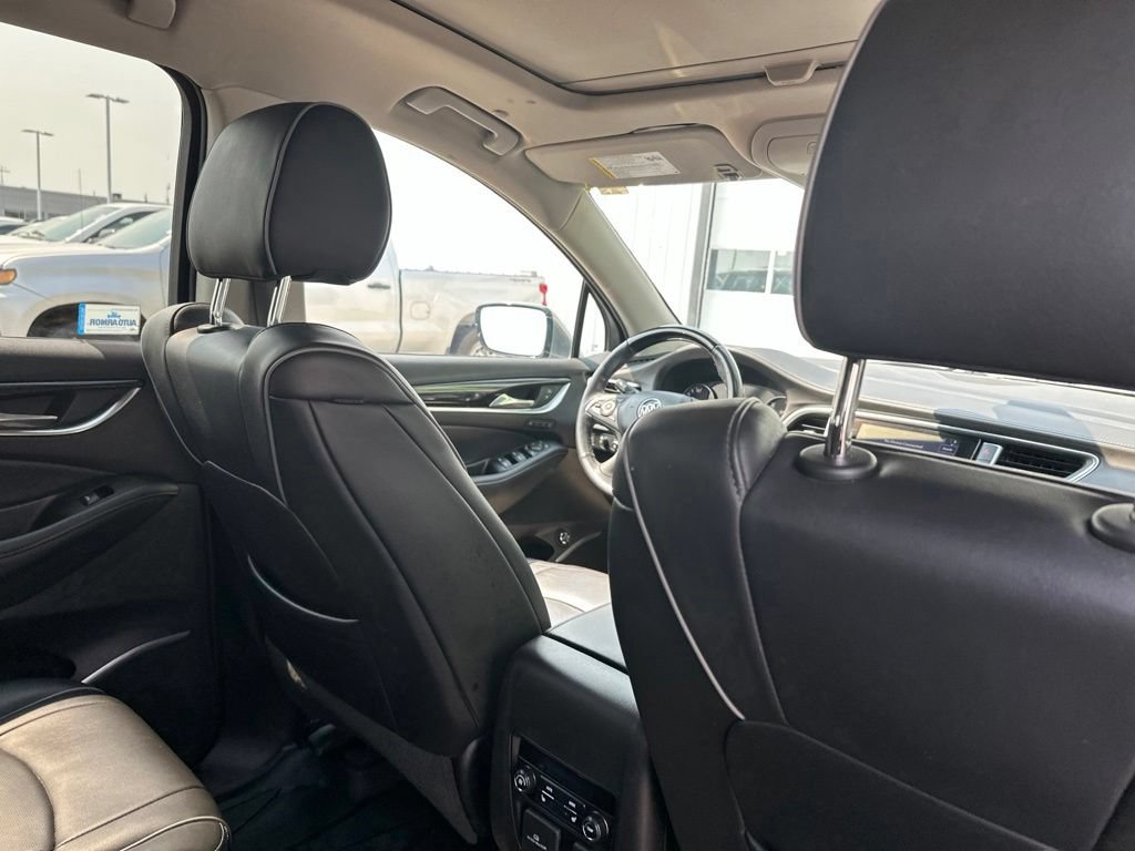 Used 2021 Buick Enclave Avenir w/ Avenir Technology Package AWD/4WD image 54
