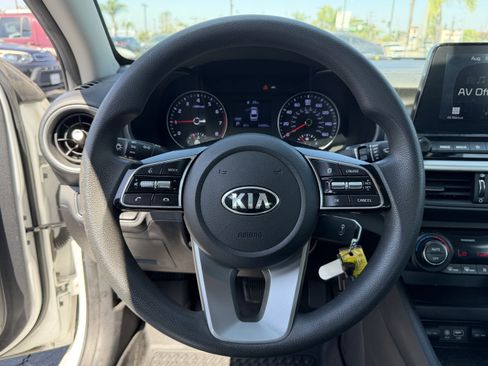 Used 2019 Kia Forte LXS FWD image 12