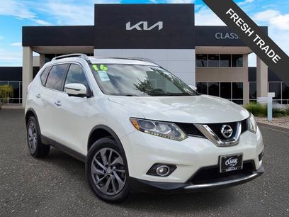 Used 2016 Nissan Rogue SL w/ SL Premium Package