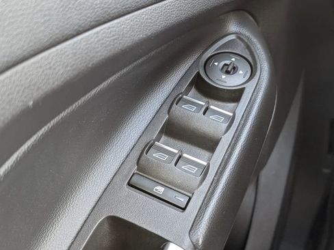 Used 2018 Ford Escape Titanium AWD/4WD image 27