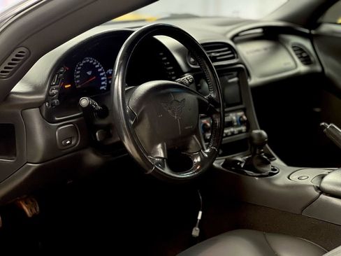 Used 2003 Chevrolet Corvette Z06 w/ Memory Package, 3 Drivers image 17