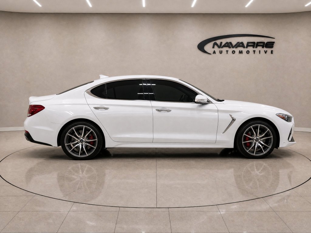 Used 2021 Genesis G70 3.3T RWD image 8