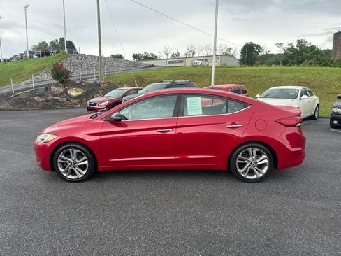 Used 2017 Hyundai Elantra Limited w/ Limited Ultimate Package 05 FWD image 5