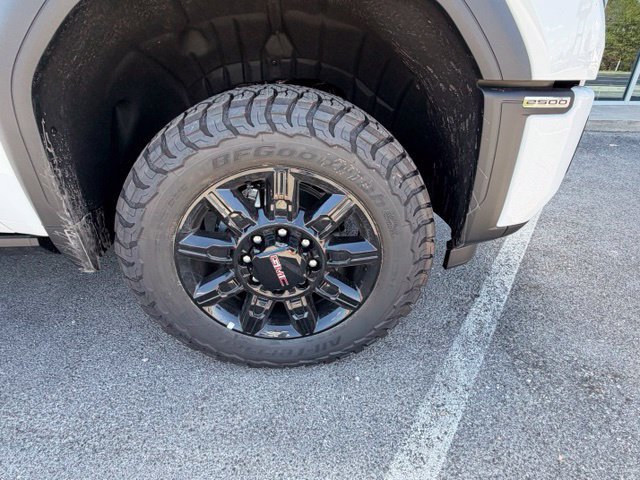 New 2026 GMC Sierra 2500 AT4 w/ AT4 Premium Plus Package AWD/4WD image 3