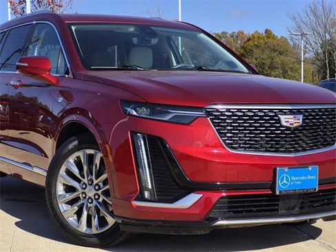 Used 2021 Cadillac XT6 Premium Luxury image 7