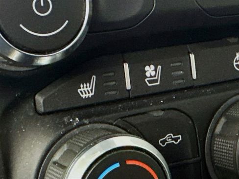 Used 2022 RAM 1500 Laramie image 24