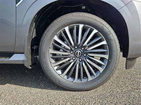 New 2025 Nissan Armada Platinum Reserve image 7