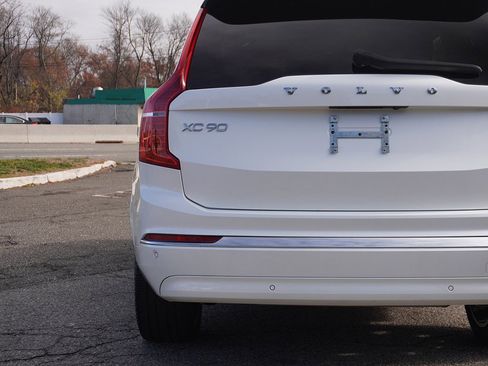 Used 2024 Volvo XC90 T8 Plus w/ Protection Package image 20