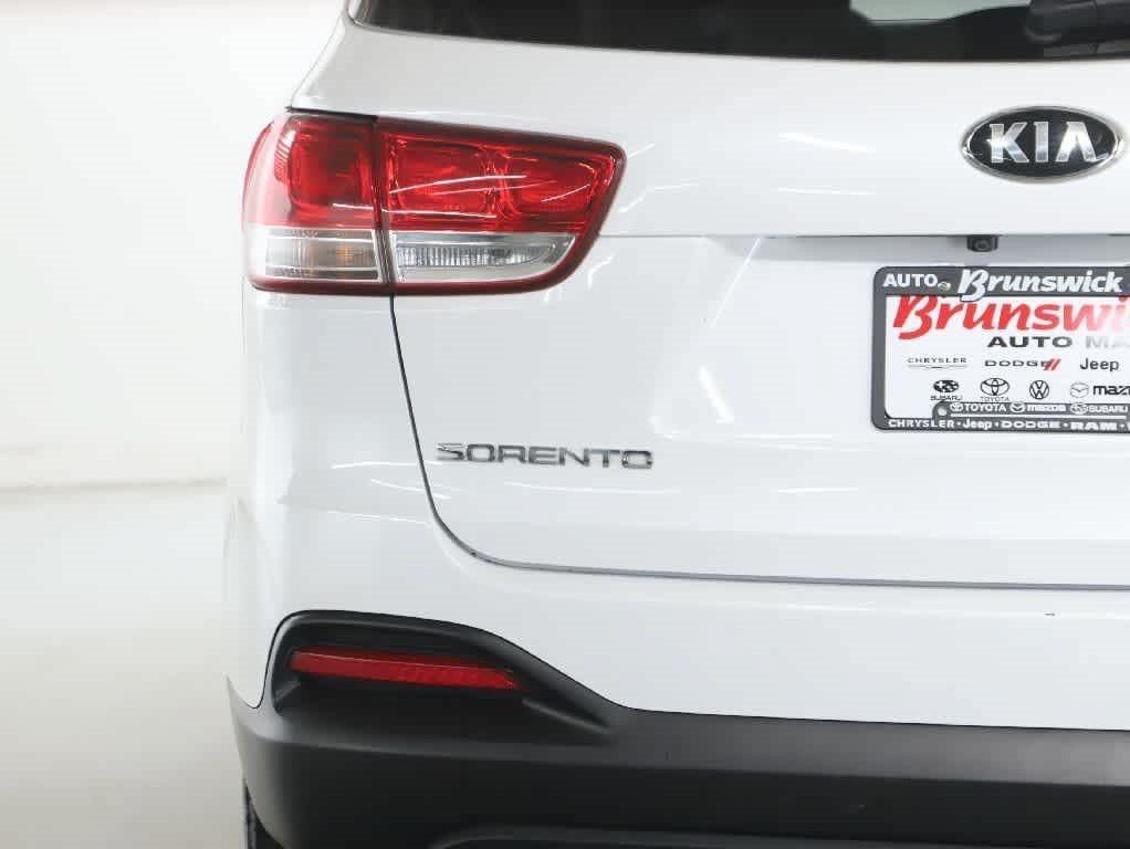 Used 2017 Kia Sorento FWD image 41