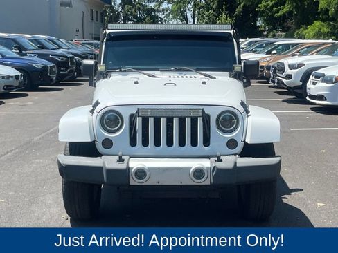 Used 2012 Jeep Wrangler Unlimited Sahara w/ Connectivity Group AWD/4WD image 2