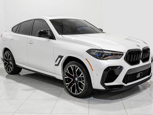 Used 2022 BMW X6 M w/ Competition Package image 3