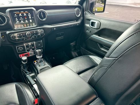 Used 2021 Jeep Wrangler Unlimited Rubicon 4xe w/ Steel Bumper Group image 23