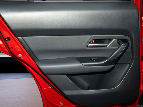 Used 2025 MAZDA CX-50 AWD 2.5 S w/ Weather Package image 16