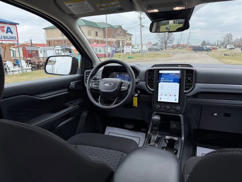 Used 2025 Ford Ranger XL w/ Trailer Tow Package image 38