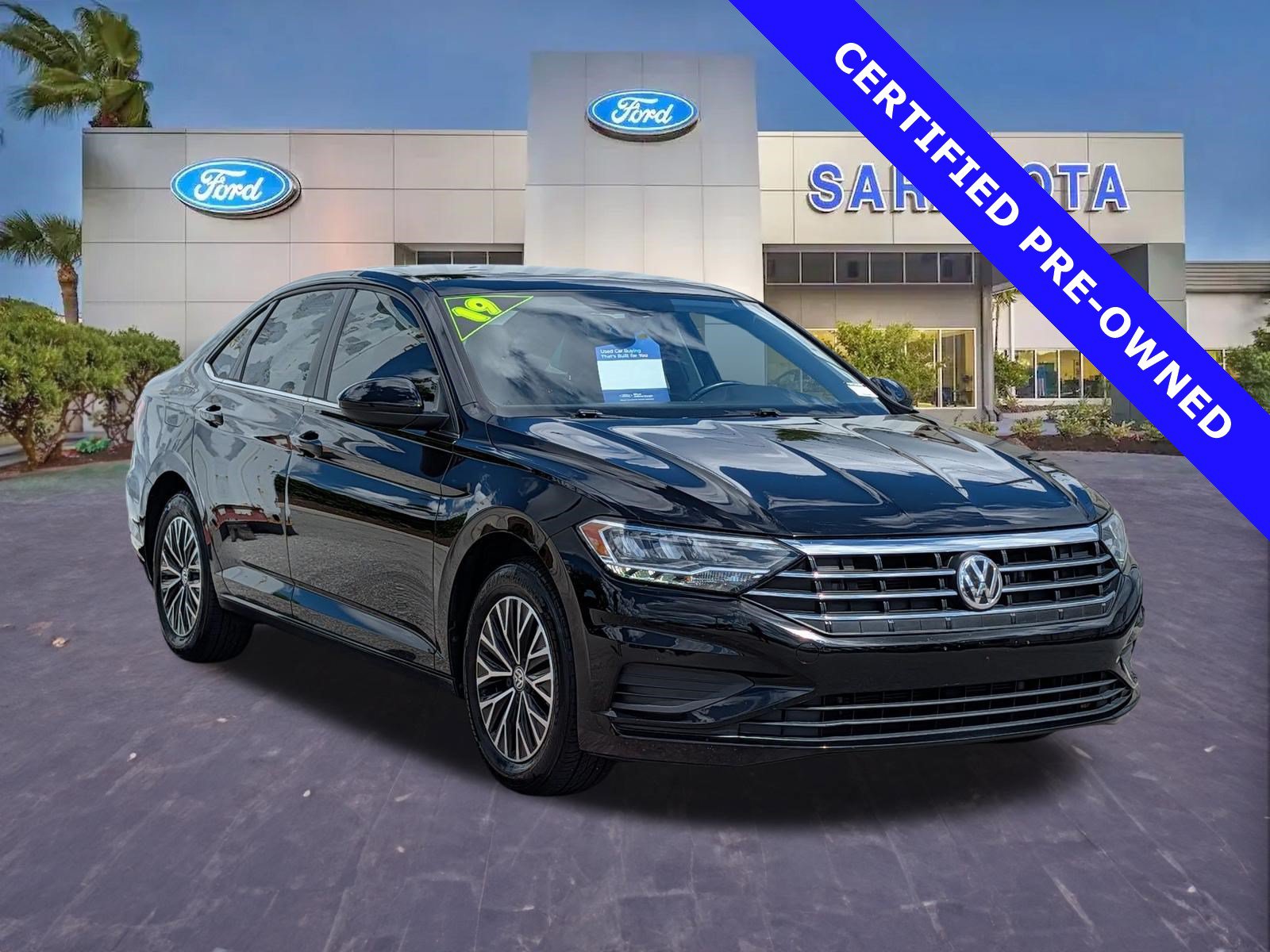 Used 2019 Volkswagen Jetta SE FWD image 1