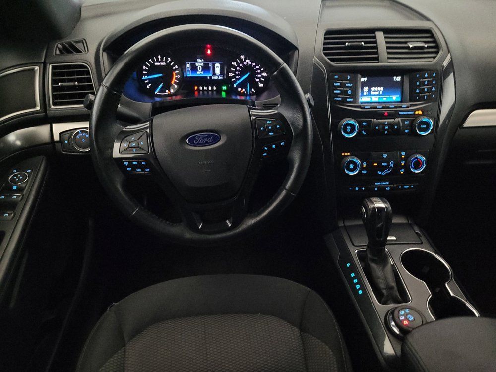 Used 2018 Ford Explorer XLT AWD/4WD image 22