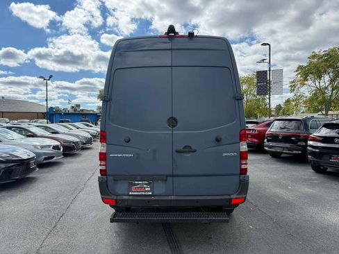 Used 2018 Mercedes-Benz Sprinter 2500 image 5
