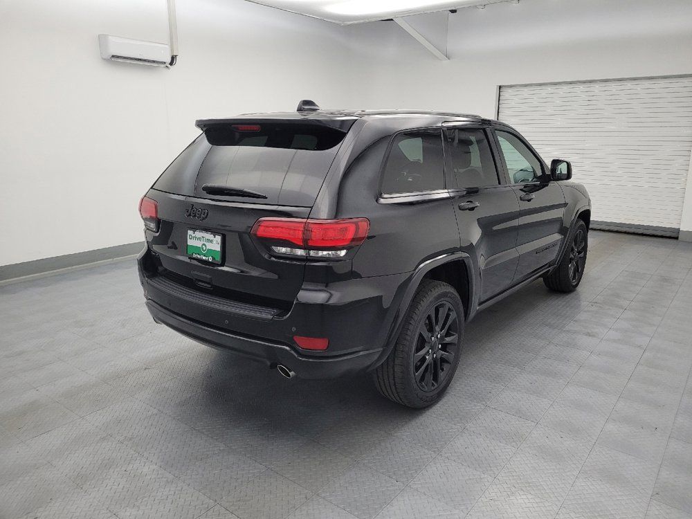 Used 2020 Jeep Grand Cherokee Altitude AWD/4WD image 9