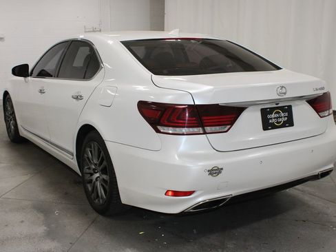 Used 2016 Lexus LS 460 w/ Comfort Package RWD image 7