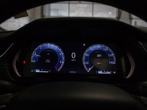 Certified 2025 Jeep Grand Cherokee Limited w/ Black Appearance Package image 11