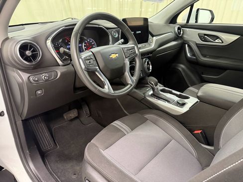 Used 2024 Chevrolet Blazer LT w/ Convenience Package image 32