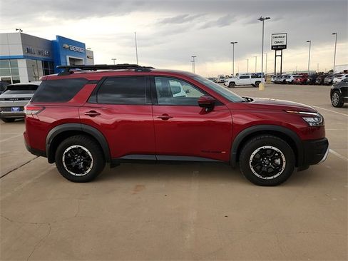 Used 2024 Nissan Pathfinder Rock Creek image 5