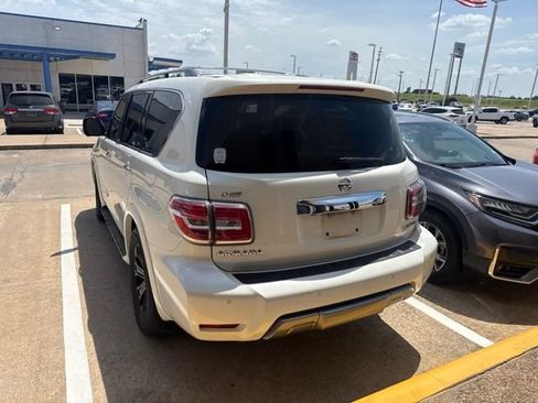 Used 2019 Nissan Armada Platinum w/ Captain's Chairs Package RWD image 7