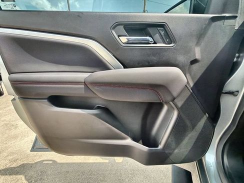 Certified 2025 Chevrolet Colorado Z71 w/ Midnight Edition AWD/4WD image 21