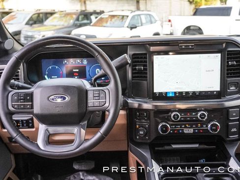 Used 2025 Ford F250 Lariat w/ Chrome Package image 2