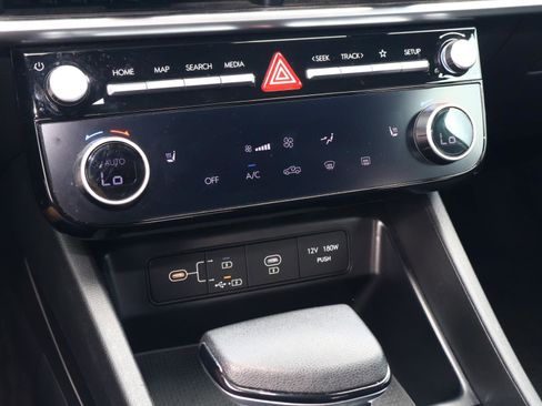 Certified 2025 Hyundai Santa Cruz SEL FWD image 24