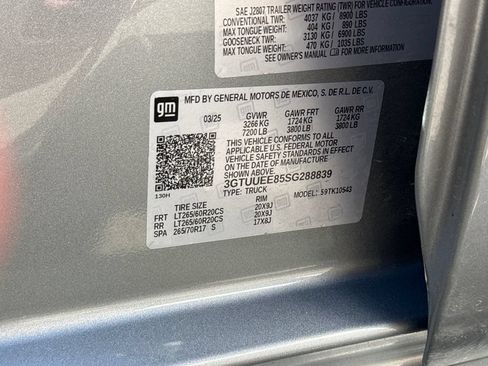 Used 2025 GMC Sierra 1500 AT4 w/ AT4 Premium Package AWD/4WD image 29
