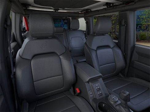 New 2025 Ford Bronco Badlands image 10