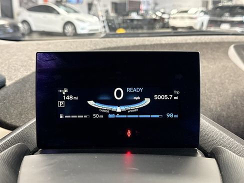 Used 2017 BMW i3 w/ Range Extender RWD image 24