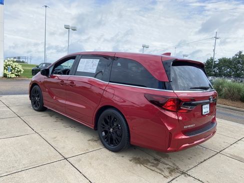Used 2025 Honda Odyssey Sport-L image 8